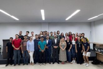 em-visita-a-uft,-mantoan-reforca-apoio-a-educacao,-ciencia-e-ao-movimento-estudantil