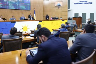aleto-mantem-veto-referente-ao-profe-e-garante-gratificacoes-aos-professores-efetivos