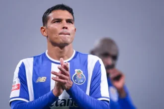 thiago-silva-deixa-o-fc-porto:-“tudo-valeu-a-pena”,-diz-veterano
