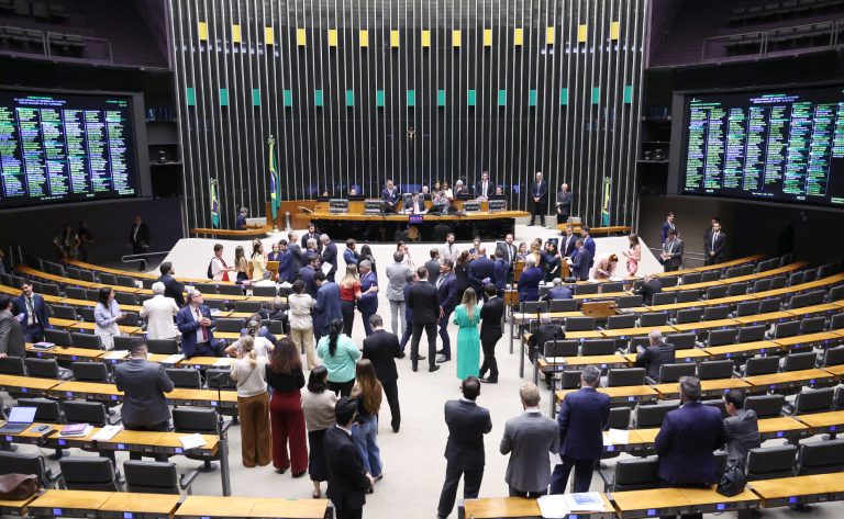 alcolumbre-nega-pedidos-de-leitura-de-requerimentos-para-criacao-de-cpi-do-banco-master