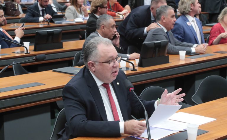 comissao-aprova-permissao-para-doador-indicar-destino-de-recursos-para-fundo-da-pessoa-idosa