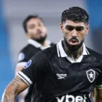 palmeiras-anuncia-contratacao-do-zagueiro-alexander-barboza,-ex-botafogo