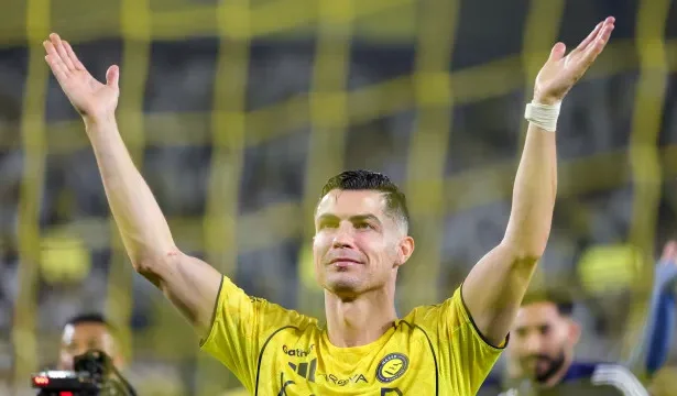 cr7-e-o-atleta-mais-bem-pago-do-mundo-pelo-4o-ano-seguido;-veja-top-10