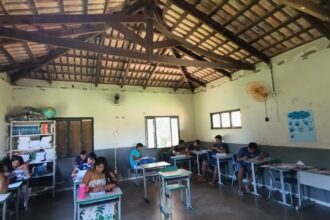 dep-prof.-junior-geo-denuncia-risco-de-desabamento-em-escola-indigena-e-cobra-urgencia