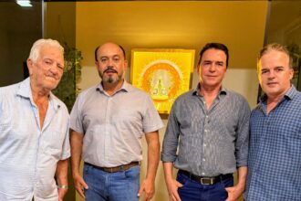 sandoval-cardoso-se-reune-com-empresarios-do-supermercado-sao-judas-tadeu-e-destaca-papel-do-setor-produtivo-no-desenvolvimento-de-colinas