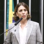 comissao-aprova-proposta-de-internet-obrigatoria-em-voos-com-envio-gratuito-de-mensagens-de-texto