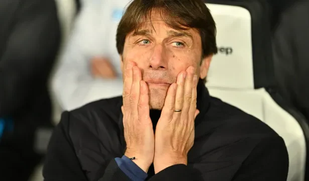 napoli-anuncia-saida-de-antonio-conte-apos-fim-da-temporada