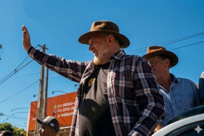 mauro-carlesse-participa-de-cavalgada-em-gurupi-e-reforca-ligacao-com-a-cidade,-a-cultura-e-o-agro-tocantinense