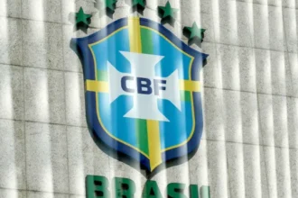 cbf-preve-regra-para-punir-clubes-por-pressao-de-torcidas-em-atletas-em-cts