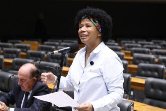 comissao-aprova-projeto-que-preve-acesso-a-tecnologias-assistivas-pelo-sus-para-pessoas-com-deficiencia