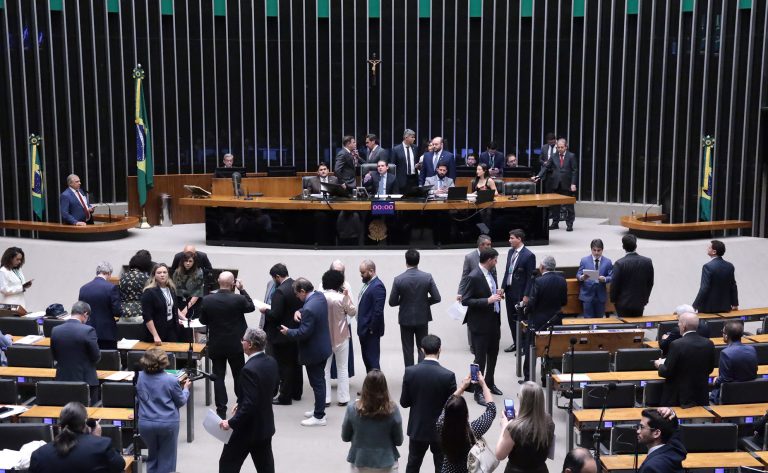 camara-pode-votar-programa-para-desenvolver-industria-de-fertilizantes