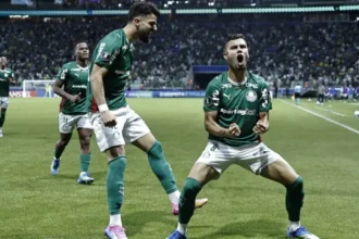 palmeiras-goleia-junior-com-flaco-garcom-e-vai-as-oitavas-da-libertadores
