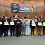 amelio-cayres-presta-homenagens-durante-sessao-solene-dos-30-anos-da-arquidiocese-de-palmas