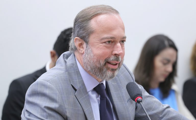 ministro-de-minas-e-energia-presta-esclarecimentos-sobre-setor-eletrico-nesta-terca