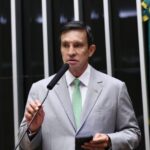 projeto-proibe-fornecimento-de-alimentos-ultraprocessados-em-transportes-de-passageiros