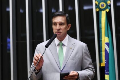 projeto-proibe-fornecimento-de-alimentos-ultraprocessados-em-transportes-de-passageiros