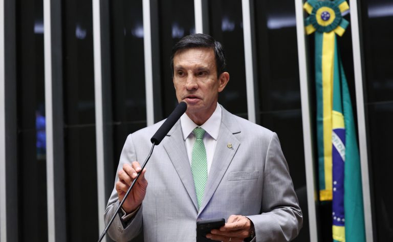 projeto-proibe-fornecimento-de-alimentos-ultraprocessados-em-transportes-de-passageiros