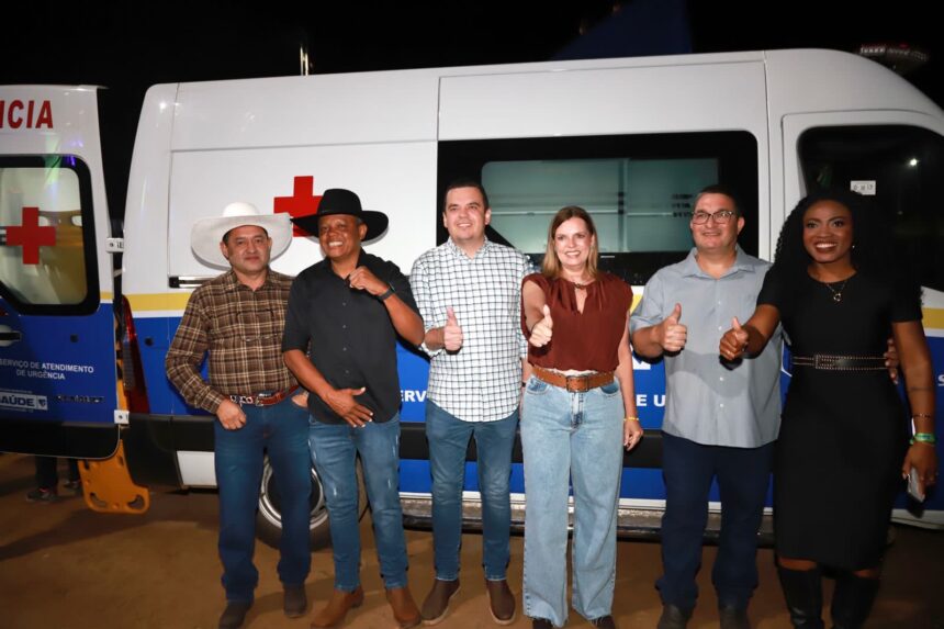 claudia-lelis-fortalece-saude-de-brejinho-de-nazare-com-entrega-de-ambulancia-de-r$-250-mil