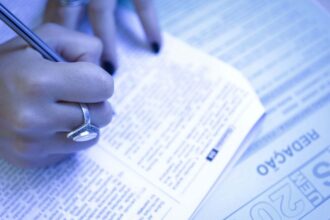 deputados-discutem-correcao-do-enem-e-possiveis-inconsistencias-nas-notas;-participe