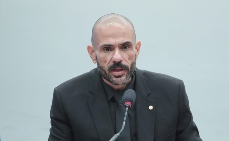 comissao-aprova-selo-para-comercio-que-der-desconto-a-agentes-de-seguranca