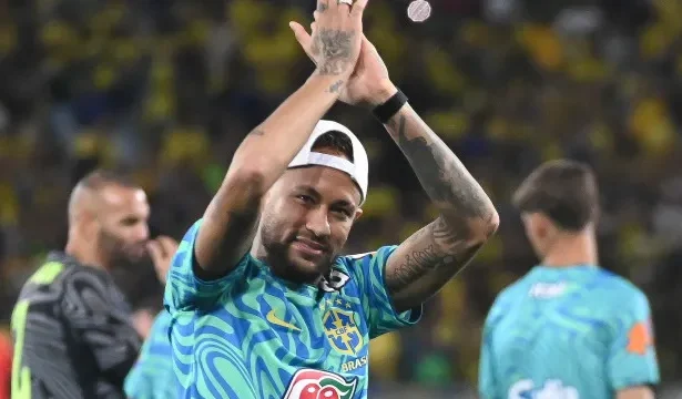 neymar-fica-de-fora-de-amistoso-contra-o-egito-para-seguir-tratamento