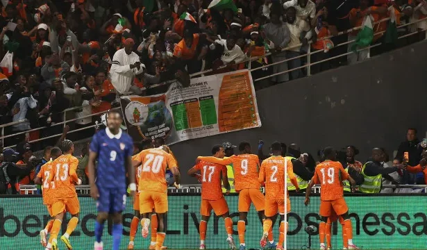 costa-do-marfim-surpreende-franca-antes-da-copa;-espanha-empata