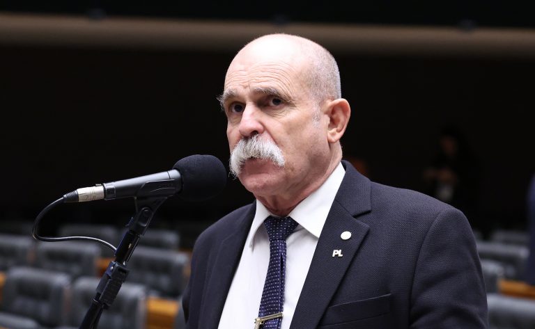 comissao-aprova-criacao-de-campanha-escolar-sobre-desaparecimento-de-criancas