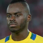 ex-jogador-de-selecao-e-encontrado-morto-aos-34-anos
