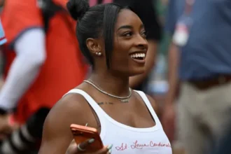 simone-biles-revela-problema-de-saude-e-desabafa:-quase-morrer-nao-estava-nos-meus-planos