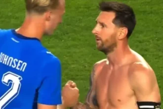 jogador-da-islandia-faz-revelacao-a-messi,-e-reacao-viraliza;-video