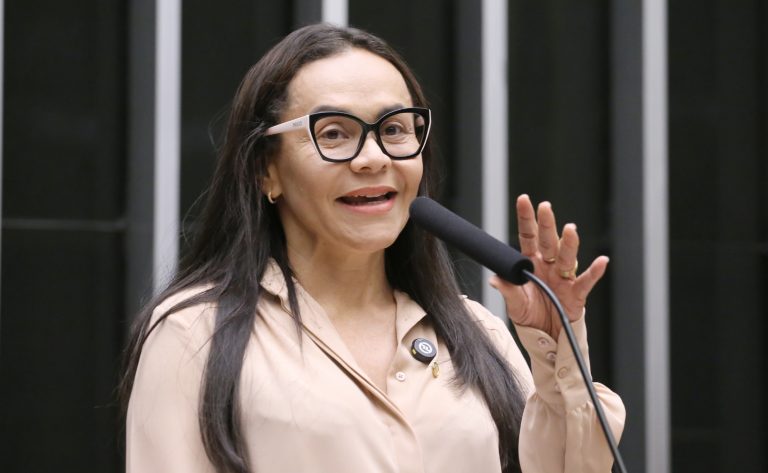 comissao-aprova-projeto-que-torna-crime-o-registro-fraudulento-de-marca