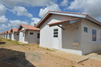 comissao-debate-criacao-de-cooperativas-habitacionais-e-moradia-por-autogestao