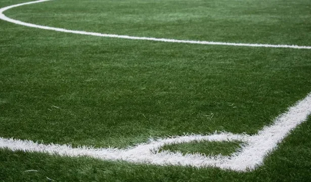 fifa-tira-spray-dos-arbitros-na-copa-apos-batalha-com-inventor-brasileiro