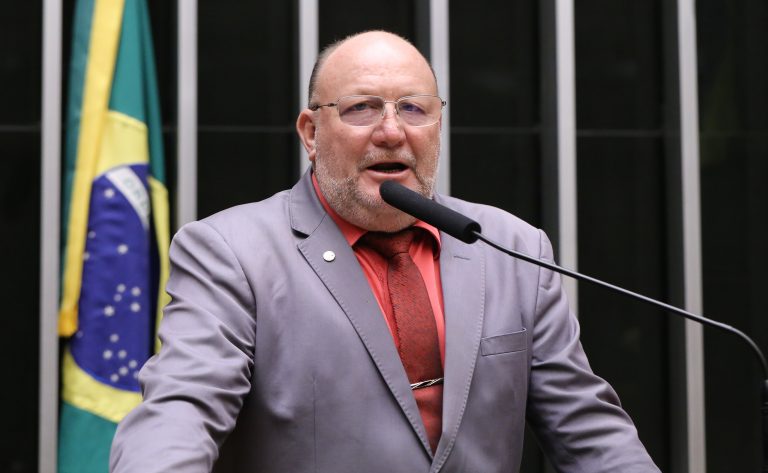 comissao-aprova-projeto-que-destina-renda-de-concurso-da-loteca-para-combater-calamidades