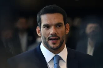 xaud-chora-em-conversa-para-contencao-de-crise-e-volta-a-selecao