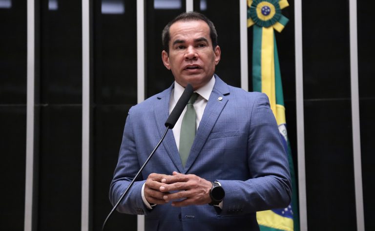 comissao-aprova-criacao-de-politica-de-incentivo-a-jovens-artistas-da-regiao-norte