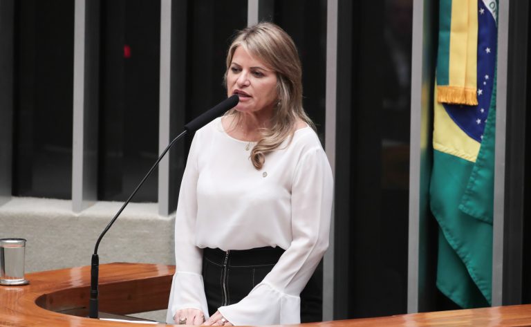 comissao-aprova-uso-de-fgts-de-agressor-para-indenizar-vitima-de-violencia-domestica