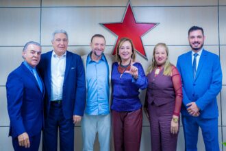 presidente-lula-oficializa-apoio-a-pre-candidatura-de-laurez-moreira-ao-governo-do-tocantins