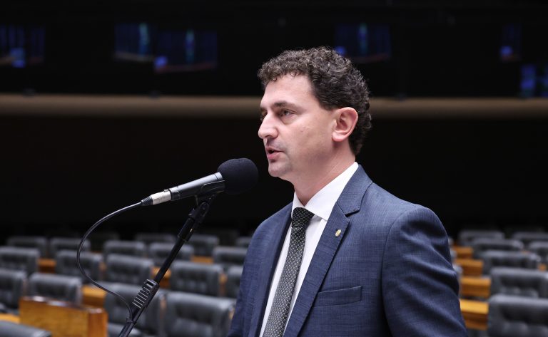 comissao-aprova-proposta-para-regularizacao-de-terras-ocupadas-antes-da-criacao-de-areas-protegidas