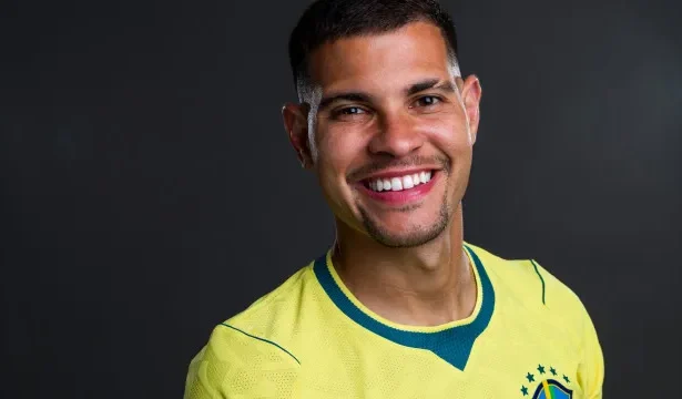 bruno-guimaraes-vira-“regista”-do-brasil-e-pode-igualar-marca-de-pele