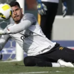 emprestimo-de-joao-paulo-termina,-mas-santos-nao-deve-utilizar-o-goleiro