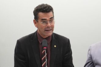 comissao-aprova-proposta-que-preve-numero-minimo-de-nutricionistas-em-escolas-publicas