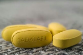tadalafila-vira-moda-entre-jovens,-mas-especialistas-alertam-para-riscos-do-uso-sem-indicacao-medica