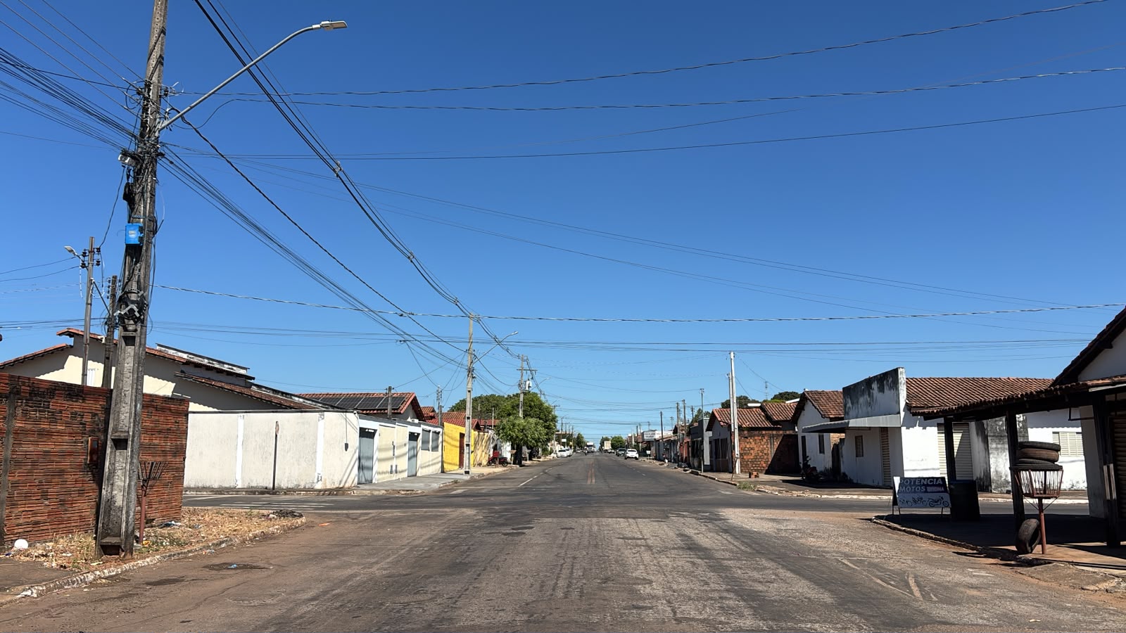prefeitura-de-gurupi-intensifica-fiscalizacao-de-fios-de-telefonia-e-internet-e-reforca-acoes-para-garantir-mais-seguranca-a-populacao