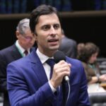 projeto-cria-sistema-nacional-para-prevenir-violencia-contra-jovens