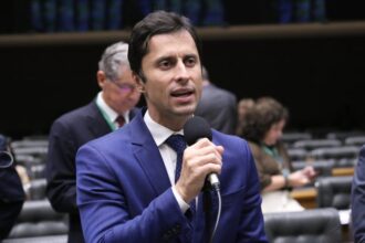 projeto-cria-sistema-nacional-para-prevenir-violencia-contra-jovens