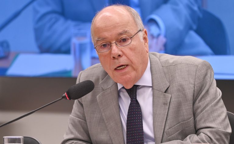 mauro-vieira-explica-classificacao-de-faccoes-como-terroristas-em-audiencia-na-quarta