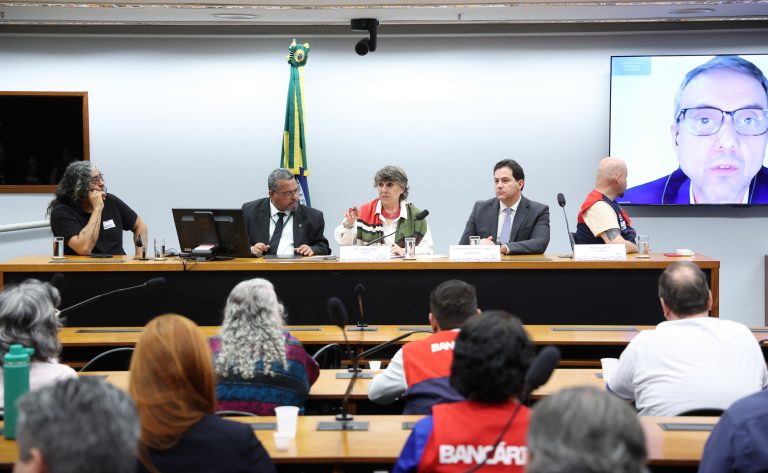governo-defende-projeto-que-prorroga-acordos-coletivos-ate-nova-negociacao