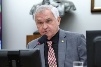deputados-criticam-ausencia-do-ministro-das-relacoes-exteriores-em-audiencia-publica