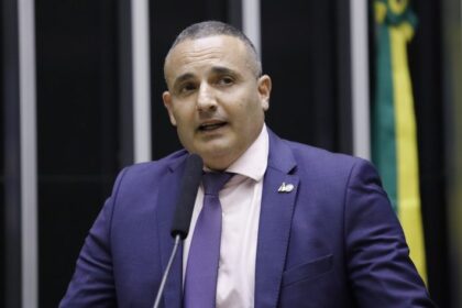comissao-aprova-projeto-para-combater-violencia-virtual-contra-criancas-e-adolescentes